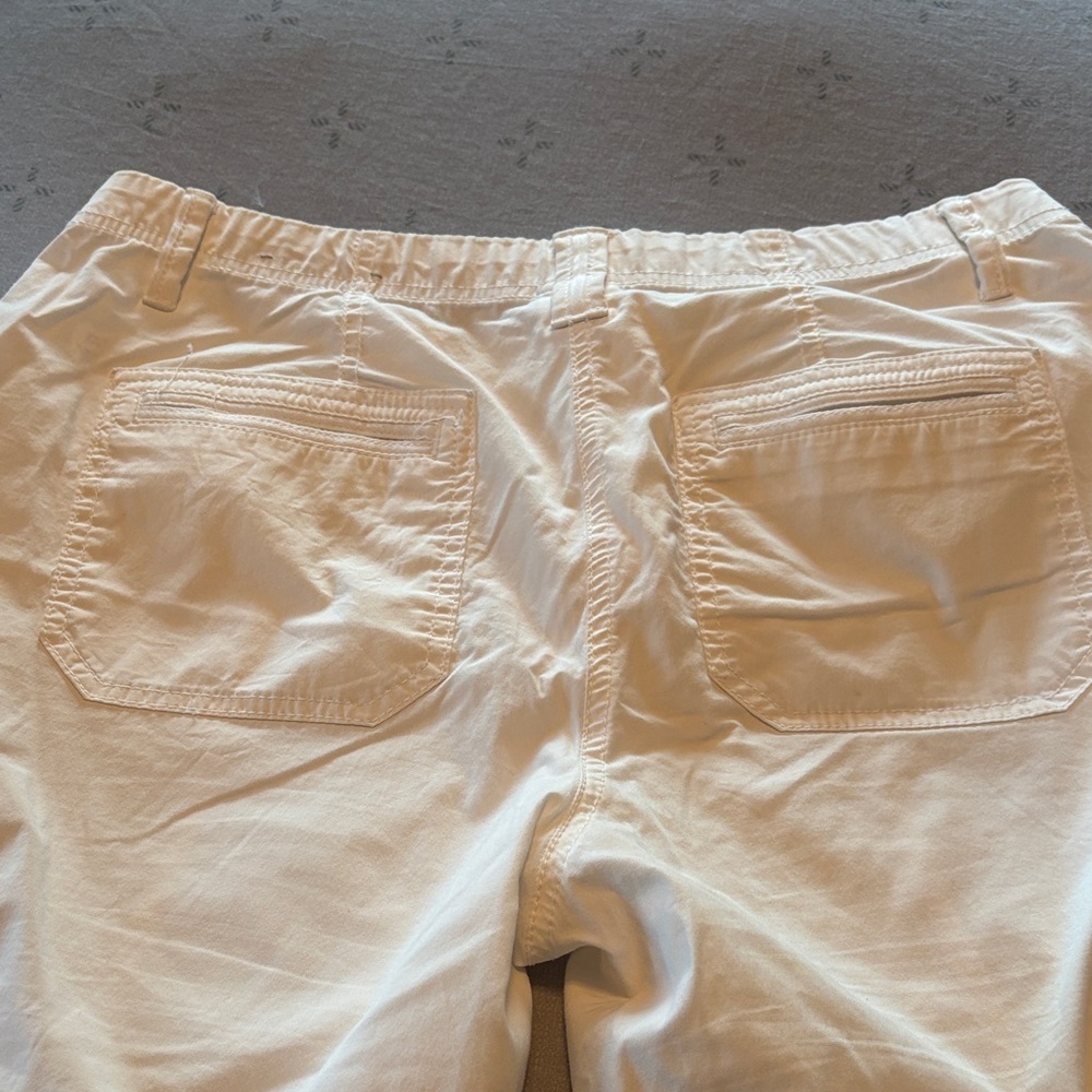 Chico's White Cargo Capris for Women Size 1.5P - Picture 8 of 9